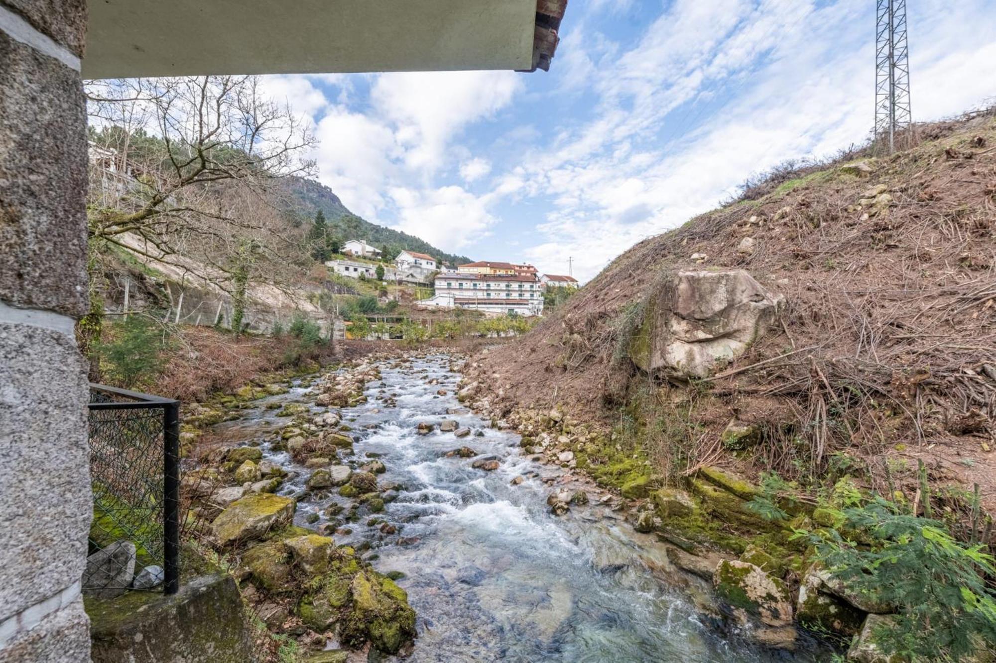O Pimpao Hotel Герес Екстериор снимка