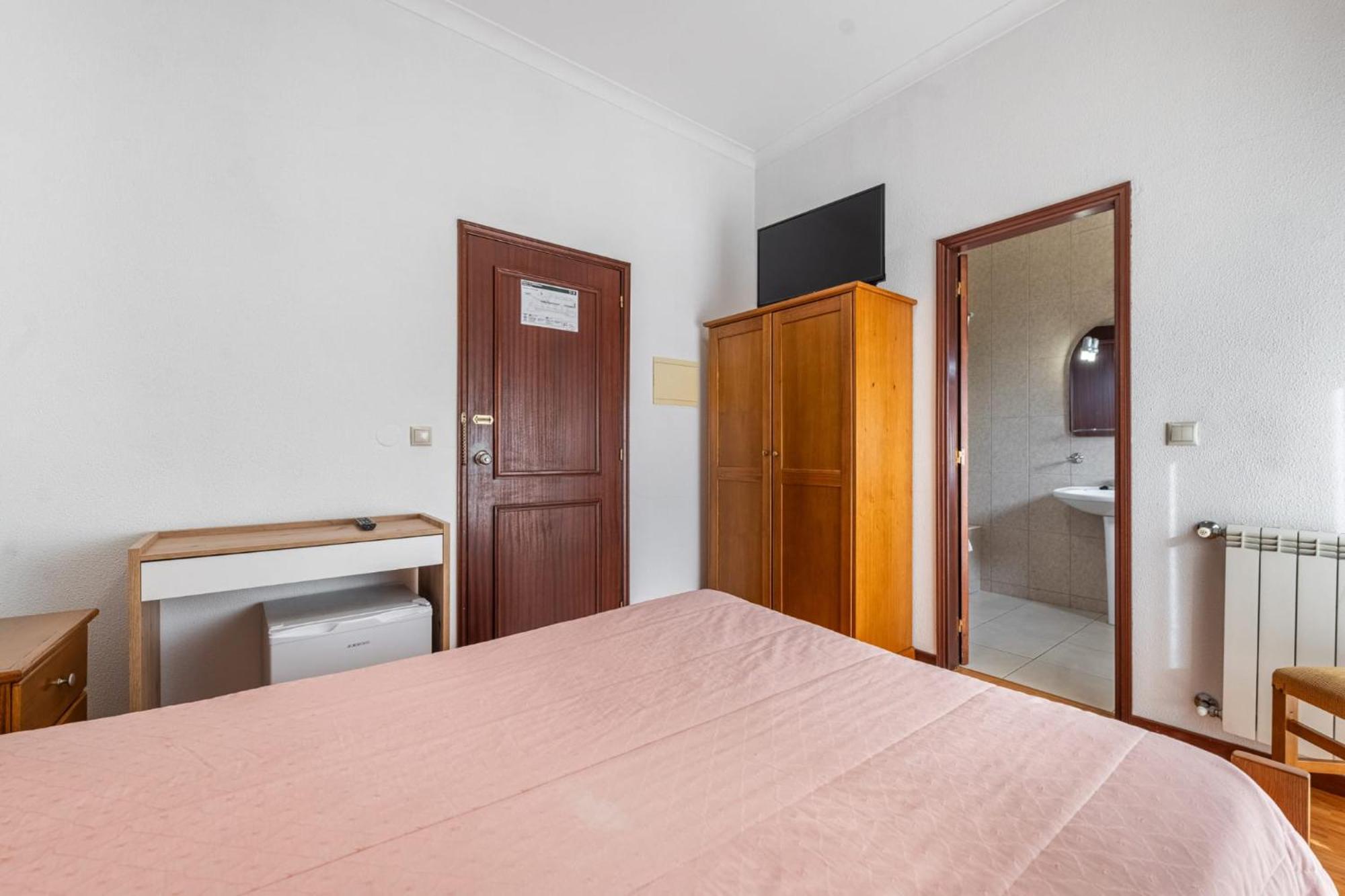 O Pimpao Hotel Герес Екстериор снимка