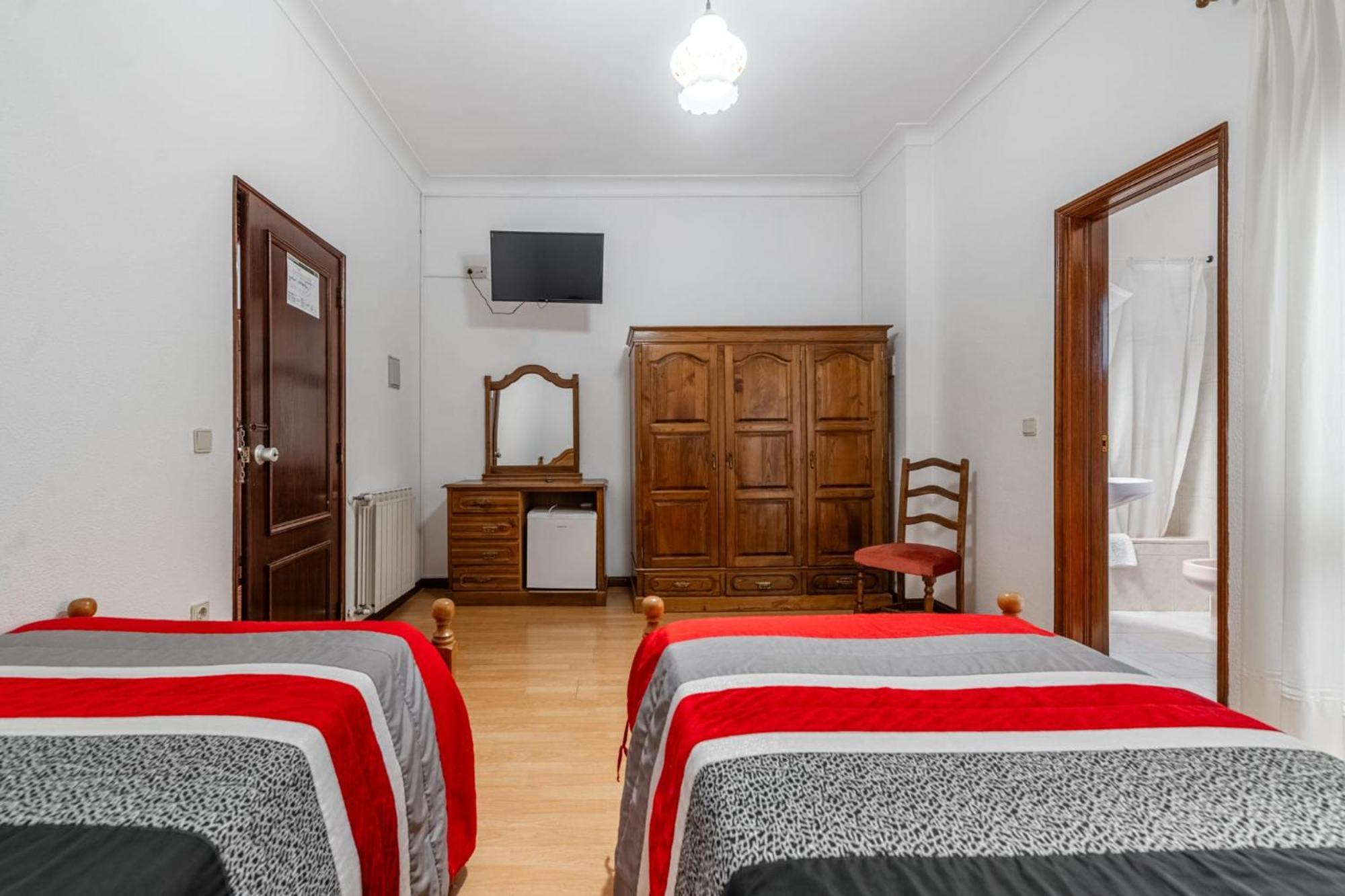 O Pimpao Hotel Герес Екстериор снимка